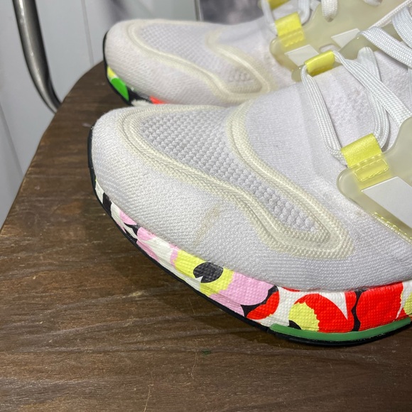 Adidas Women Marimekko Ultraboost Floral White Sneakers - Picture 7 of 12